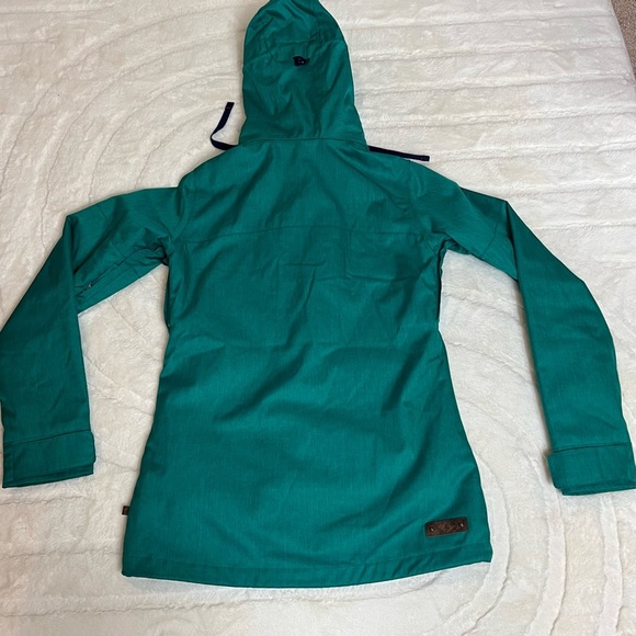 Women’s Burton Dryride Ski Snowboard Jacket Size XS Mutiny Excellent Condition - Picture 13 of 15